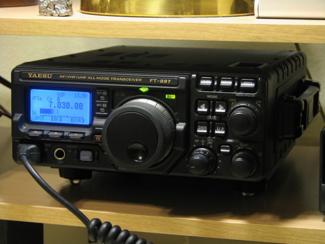 Yaesu FT 897